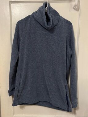 Nike Dri-Fit Fleece Funnel
Neck Pullover Sweatshirt Size
Large